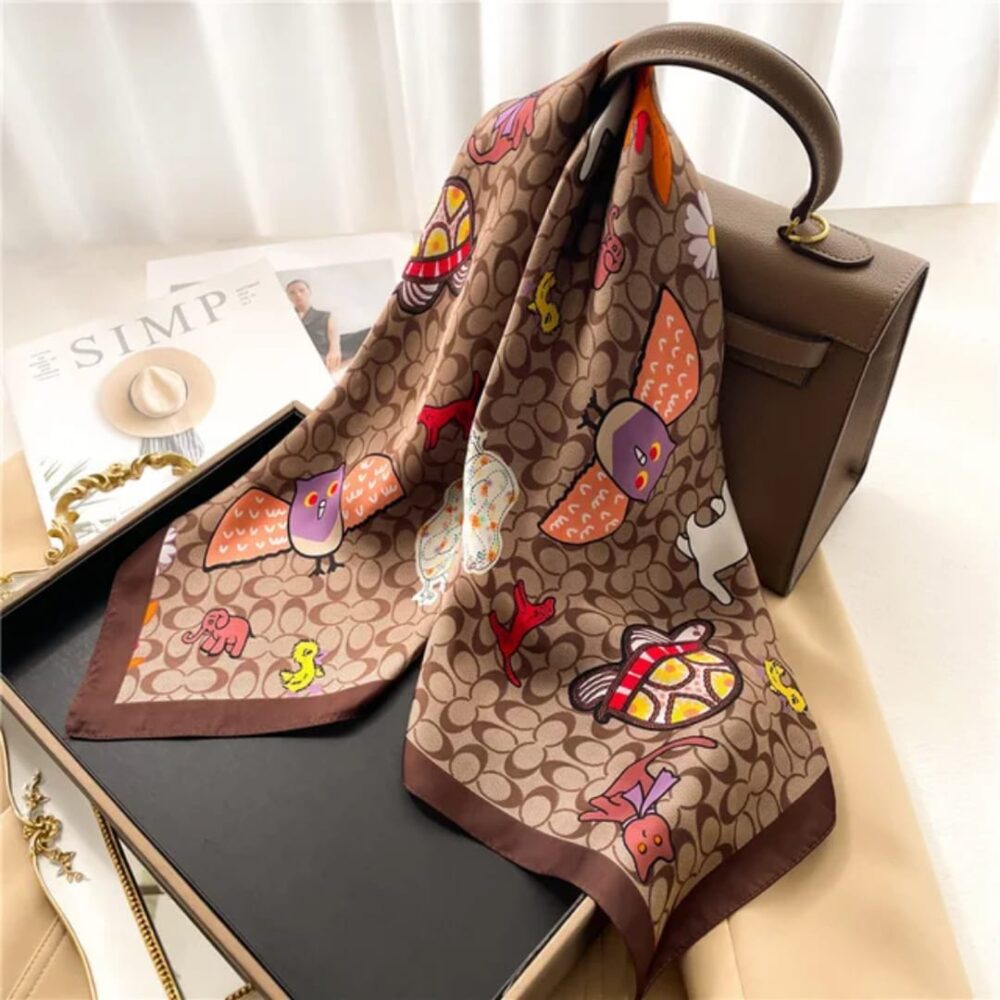 C' Scarf – Image 4