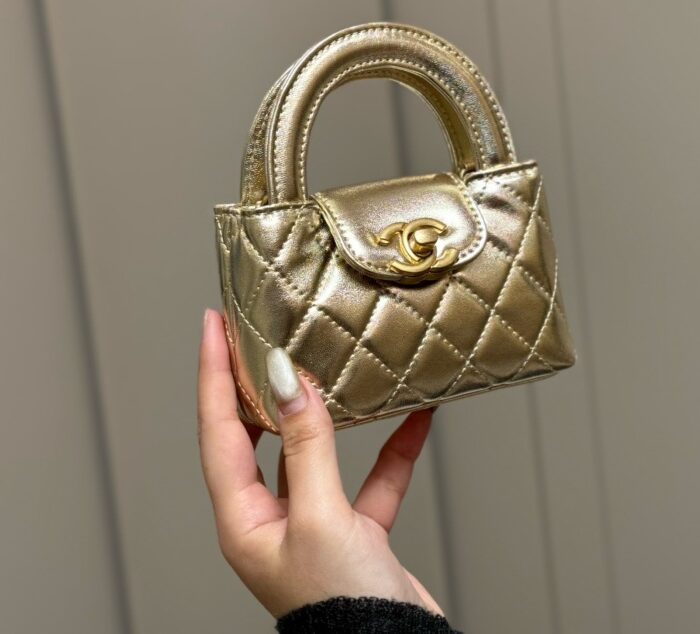 Ch' Gold Bag
