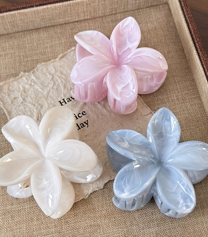 Flower hair clips