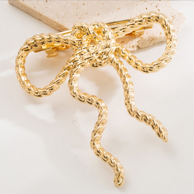 Kamala Chain Bow
