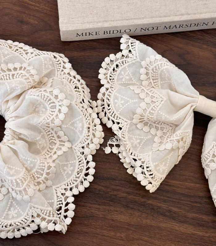 Ensemble en Dentelle Chouchou et Hair Bow