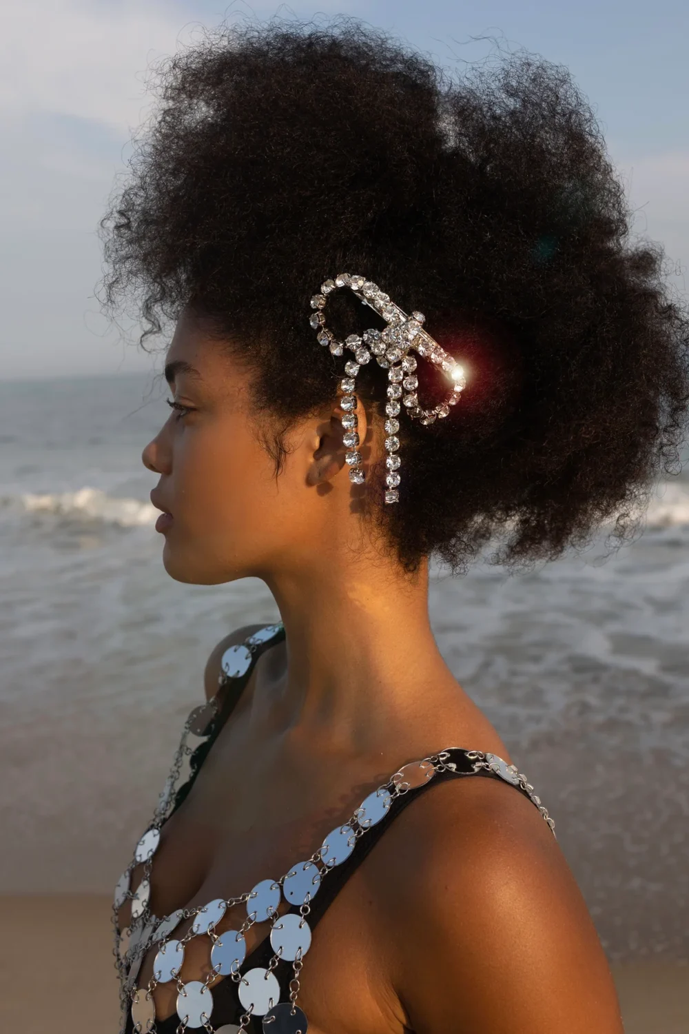 Kamala Crystal Bow – Image 3